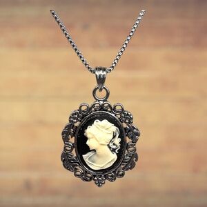 Indio Jewelry Resin Cameo Pendant Hypoallergenic Silver Necklace #227
